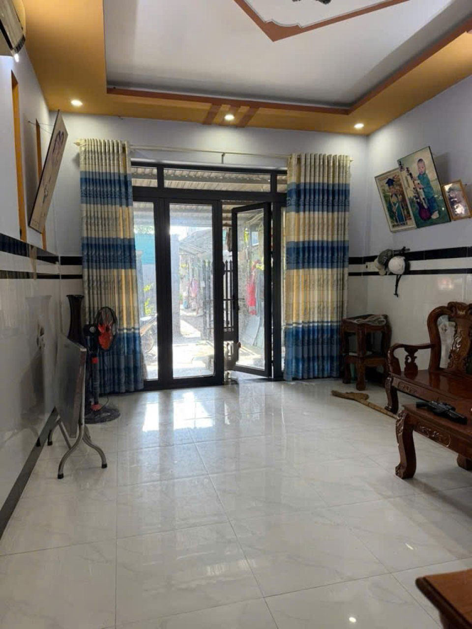 Nhà vuông đẹp Sân rộng 102m2 – Đặng Thúc Vịnh HM - Ảnh chính